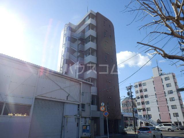 HILL HOUSE3