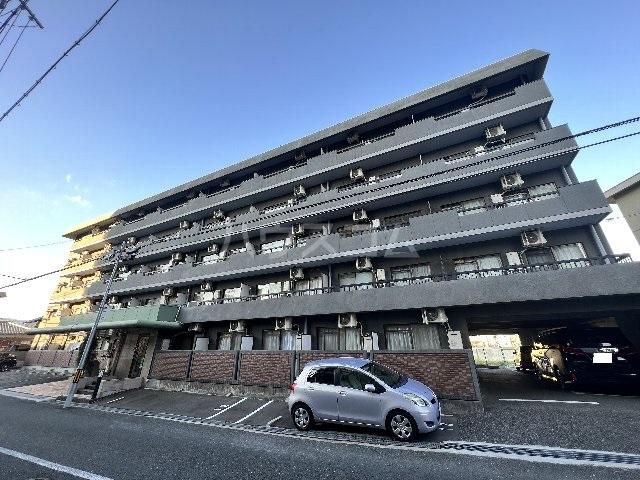 イーズ南春日丘(1K/4階)の外観写真