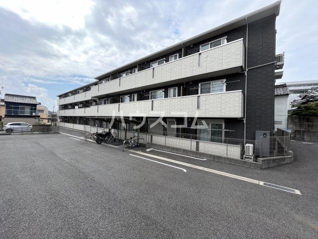 D-ROOM門前