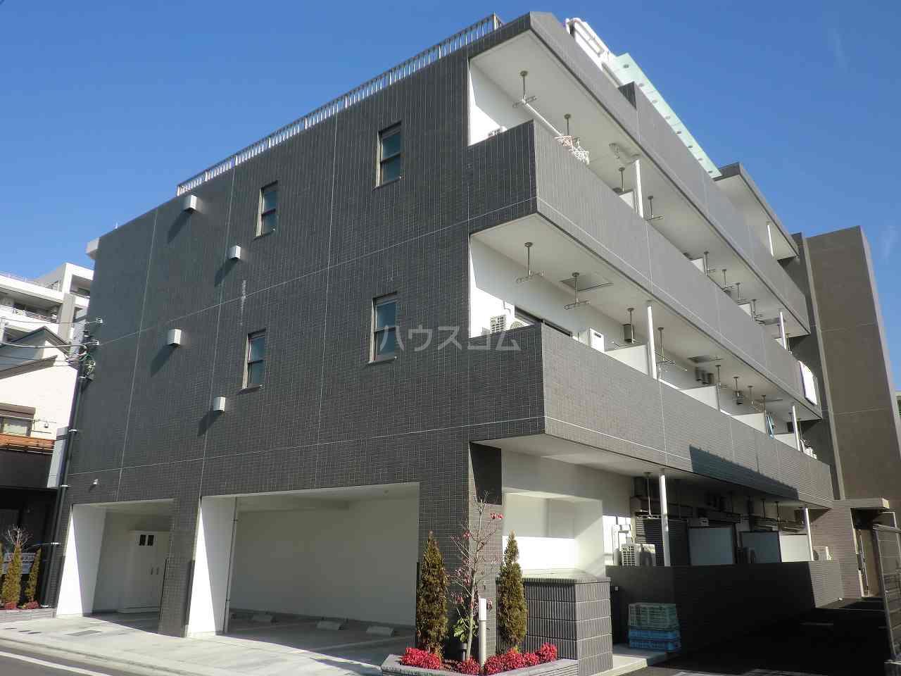 CASTLE.M