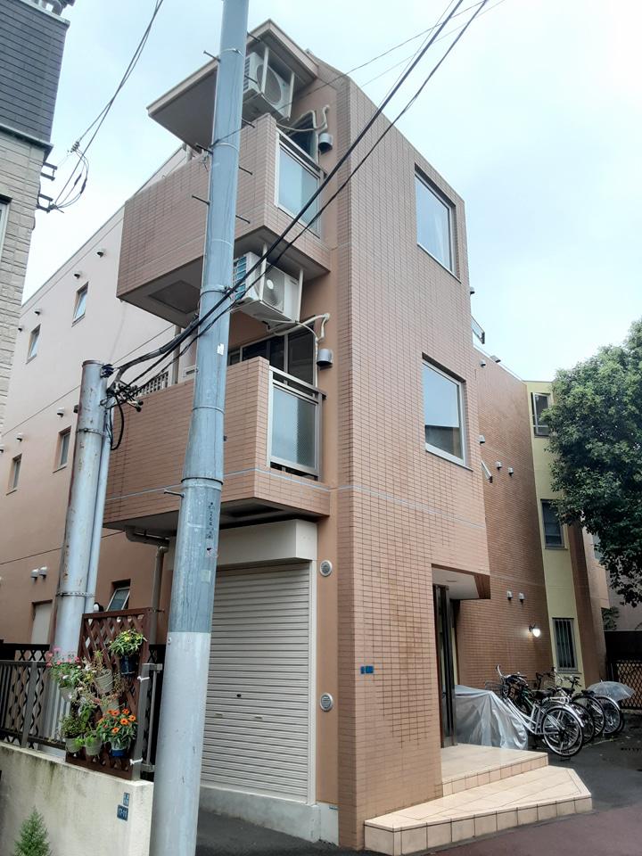 秀華六番館