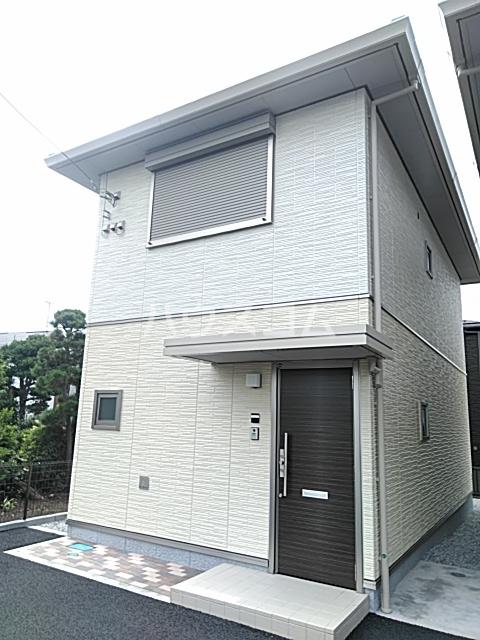 神奈川県平塚市 2階建 築8年