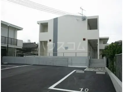 レオパレス首里城下町(1K/2階)の外観写真