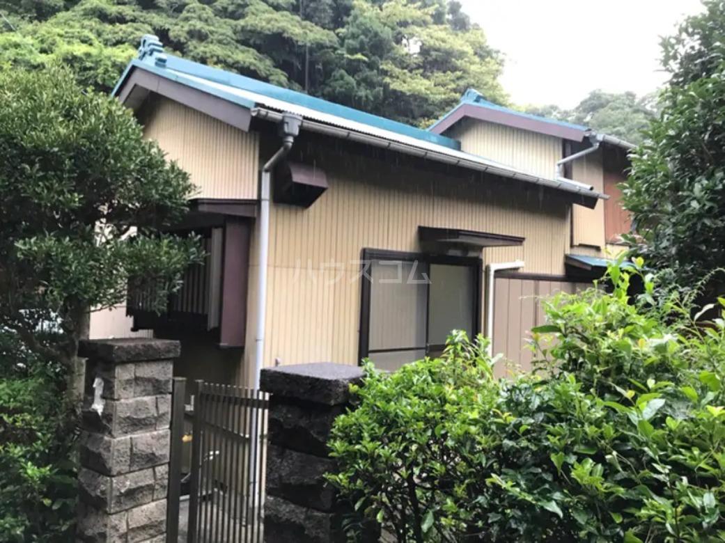 京浜急行電鉄本線 県立大学駅 徒歩12分  築82年(3SDK)