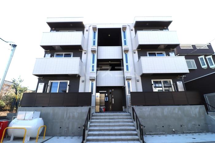 ONE UNIVERSITY PLACE