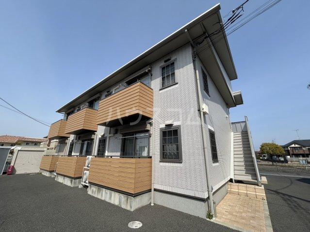 アルバ B