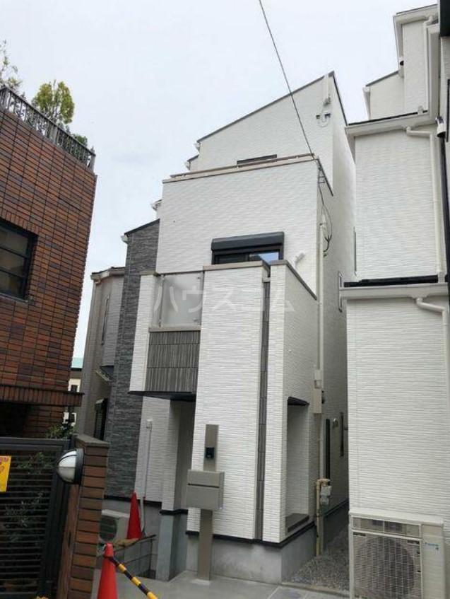 東急田園都市線 三軒茶屋駅 徒歩7分  築5年