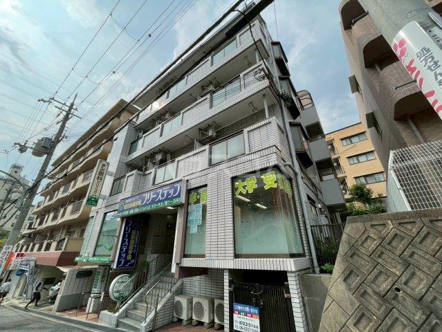プラザカワバタ