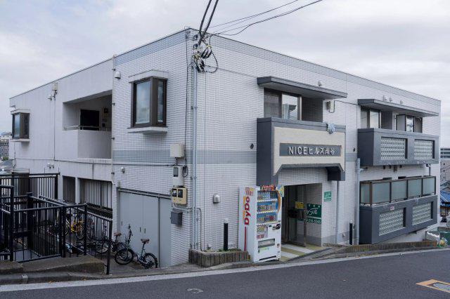 ナイスヒルズ岸谷