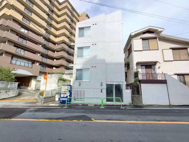 グリシュアーヴ旭町