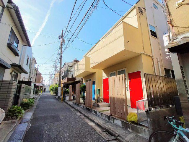 東急目黒線 武蔵小山駅 徒歩4分  築15年