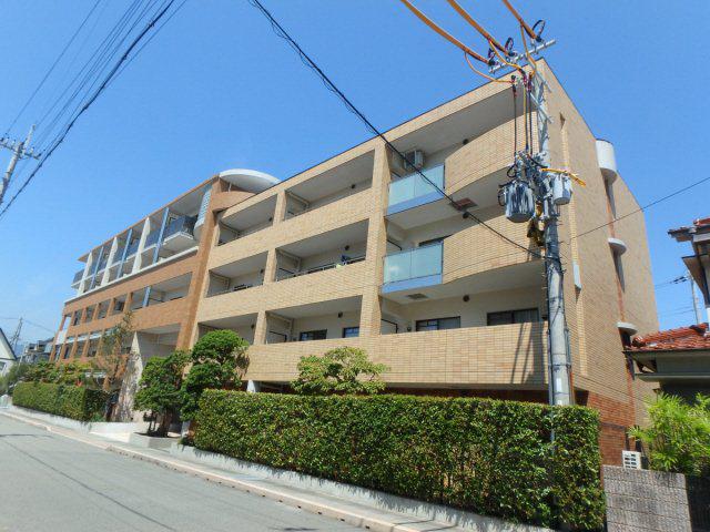 阪急電鉄神戸線 西宮北口駅 徒歩10分 5階建 築15年