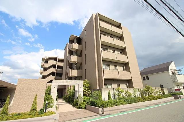 COMODO PLACE