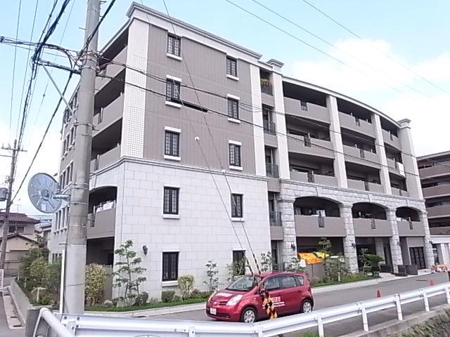 ベヌスタルロッチェ