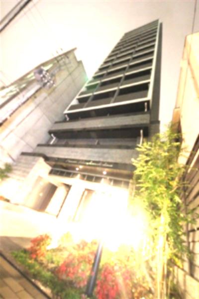 プレサンス堺筋本町駅前