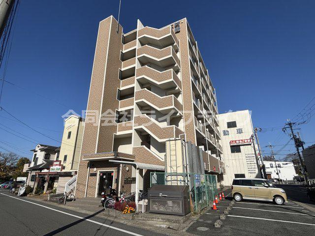 香芝木材弐番館