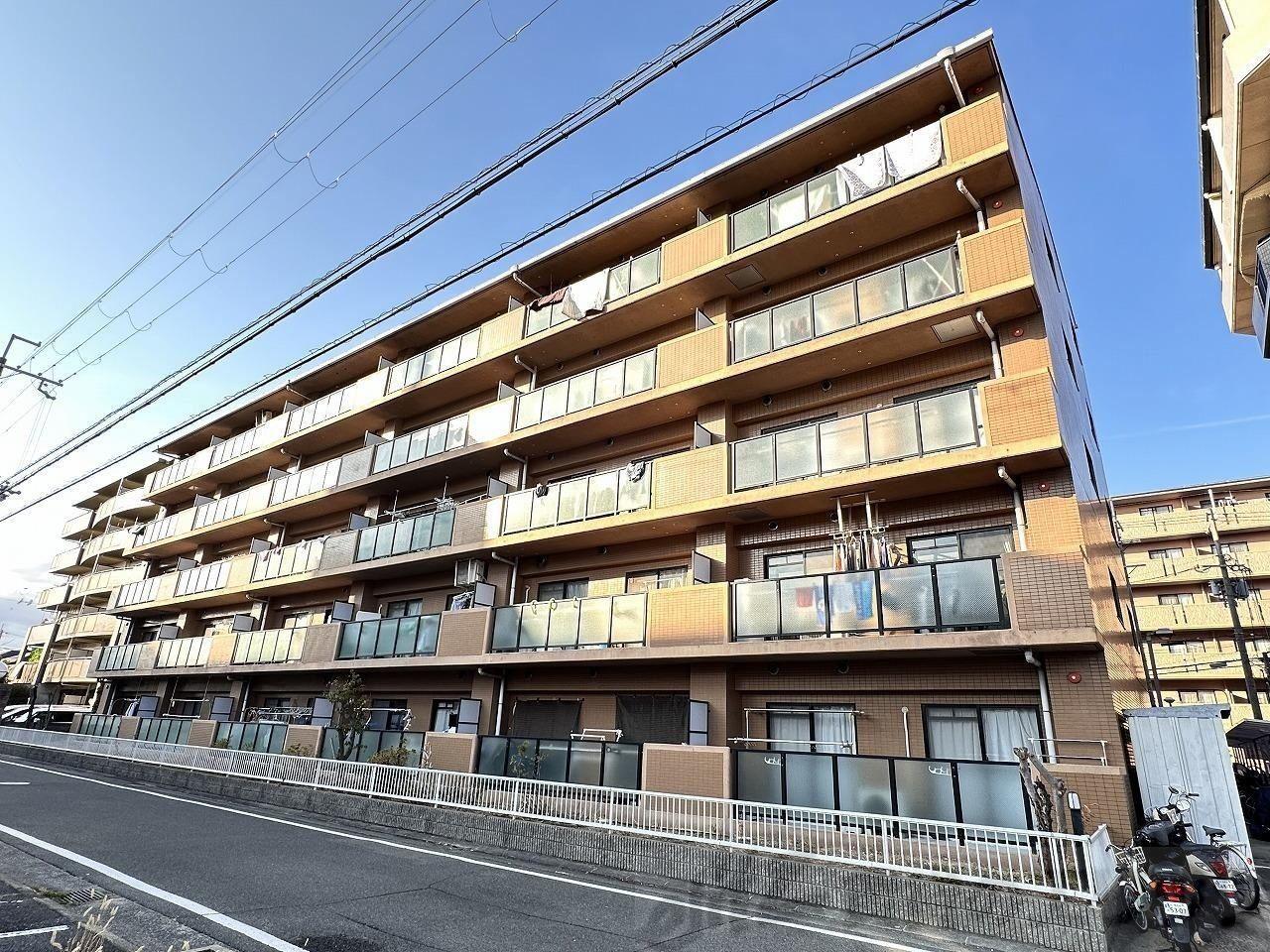 若園11番館