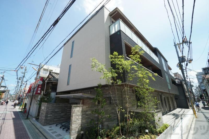 シャーメゾン本町