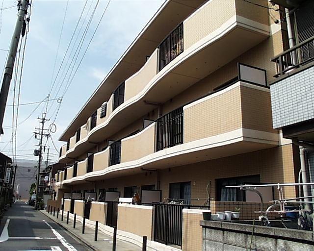 ファミリーハウス天塚