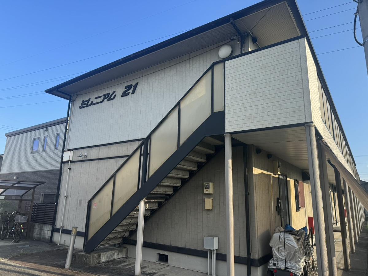 ミレニアム21