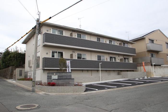 福岡県福岡市南区 2階建 築9年