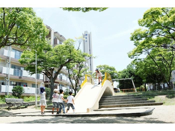 神戸市西神山手線 名谷駅 徒歩15分 5階建 築46年