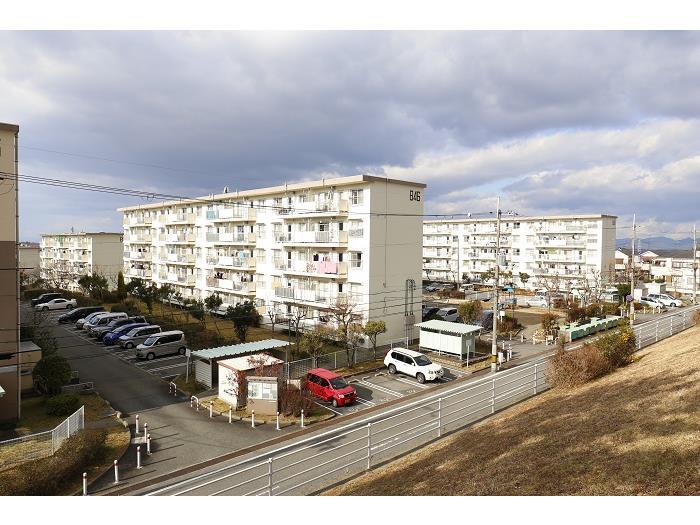 神戸電鉄三田線 岡場駅 徒歩22分 5階建 築55年