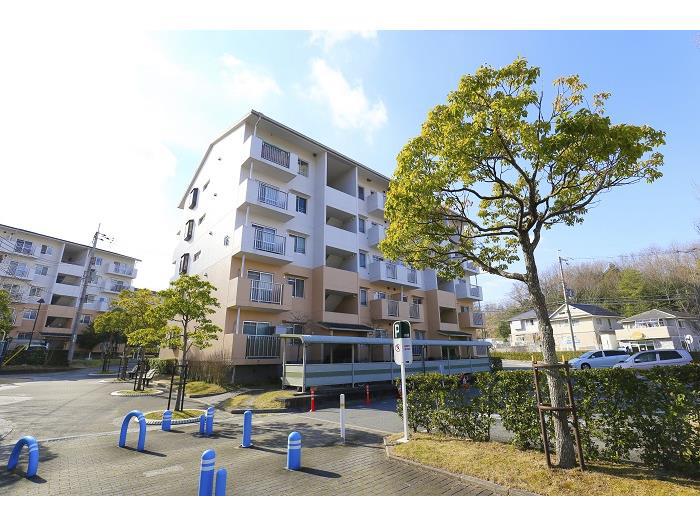 神戸電鉄三田線 神鉄道場駅 徒歩4分  築33年(3LDK/1階)