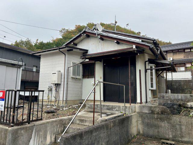 北陸本線 坂田駅 徒歩35分 1階建 築46年