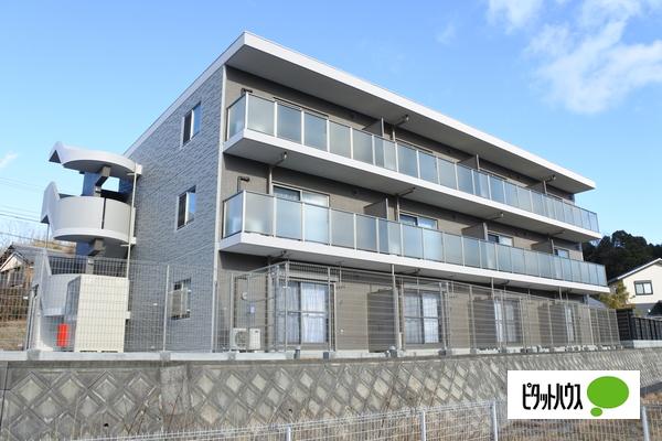 草津線 寺庄駅 徒歩4分  築9年(1LDK/1階)