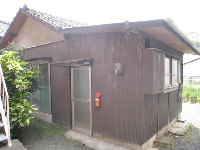 鹿児島本線 折尾駅 徒歩10分  築62年(2K)