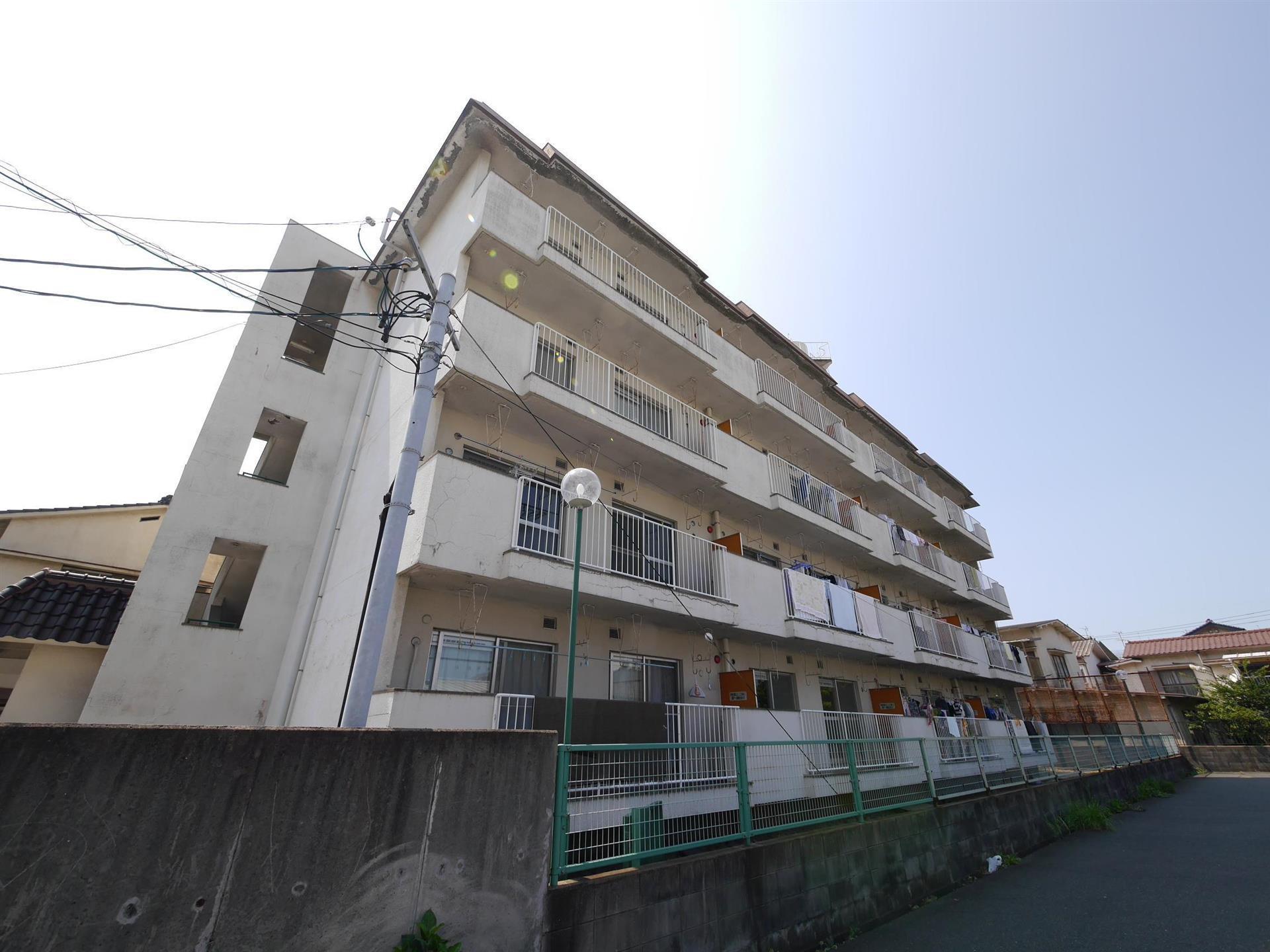 GREEN COURT TOBATA(2DK/3階)