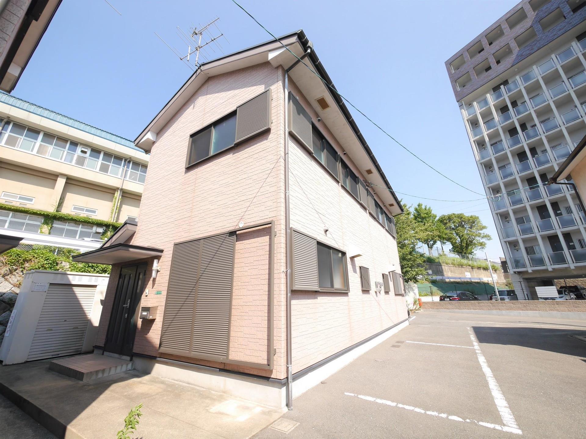 福岡県北九州市戸畑区 2階建 築19年