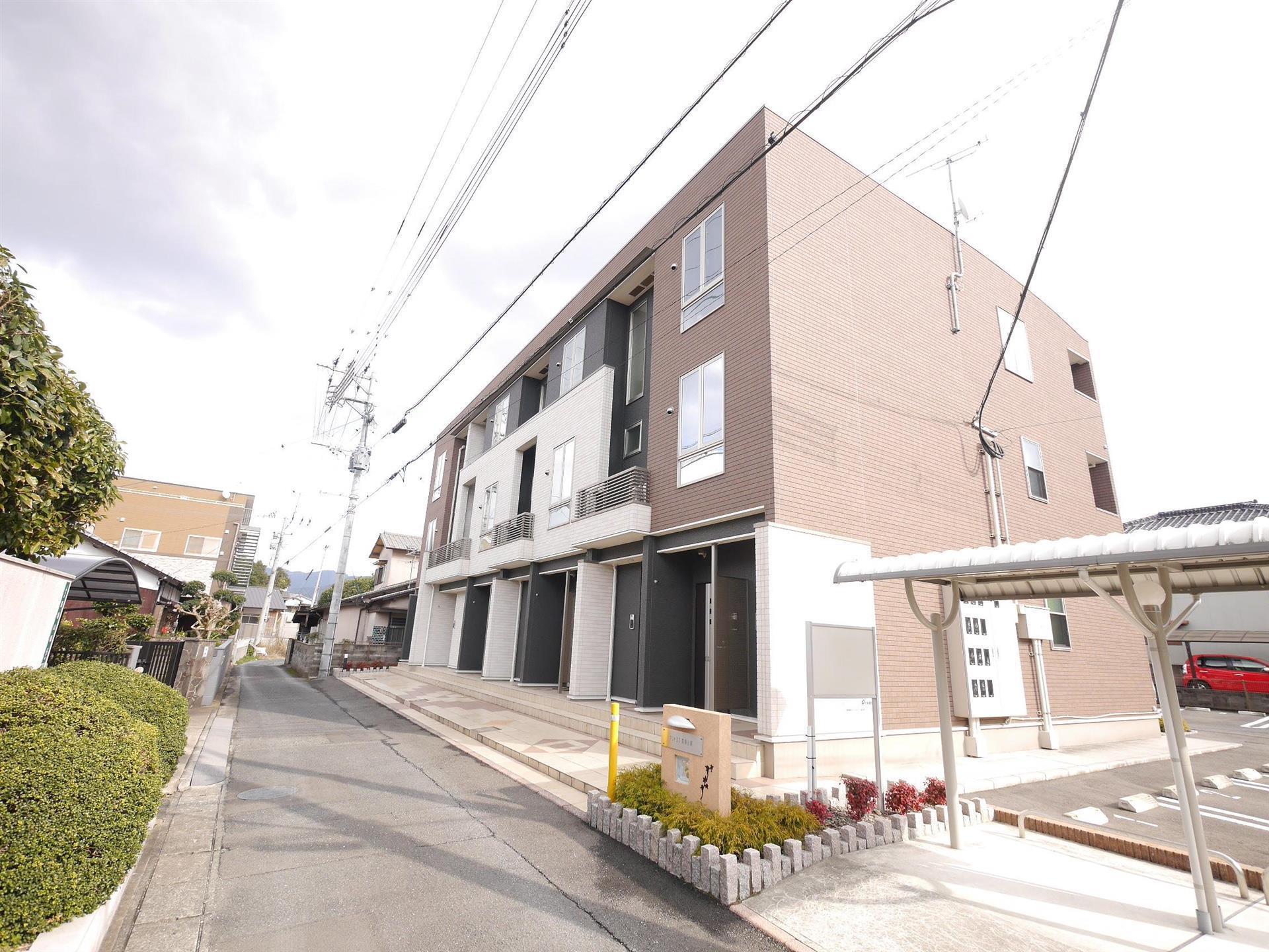 ランドコア馬場山緑