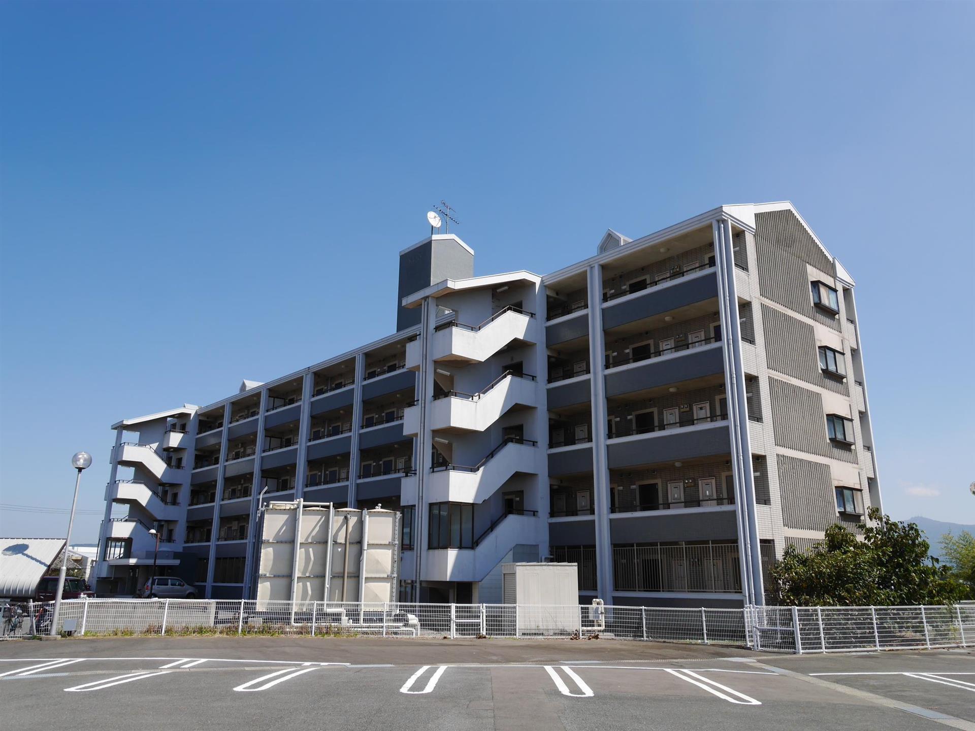 ロイヤルハイツ折尾2号館(ワンルーム/3階)