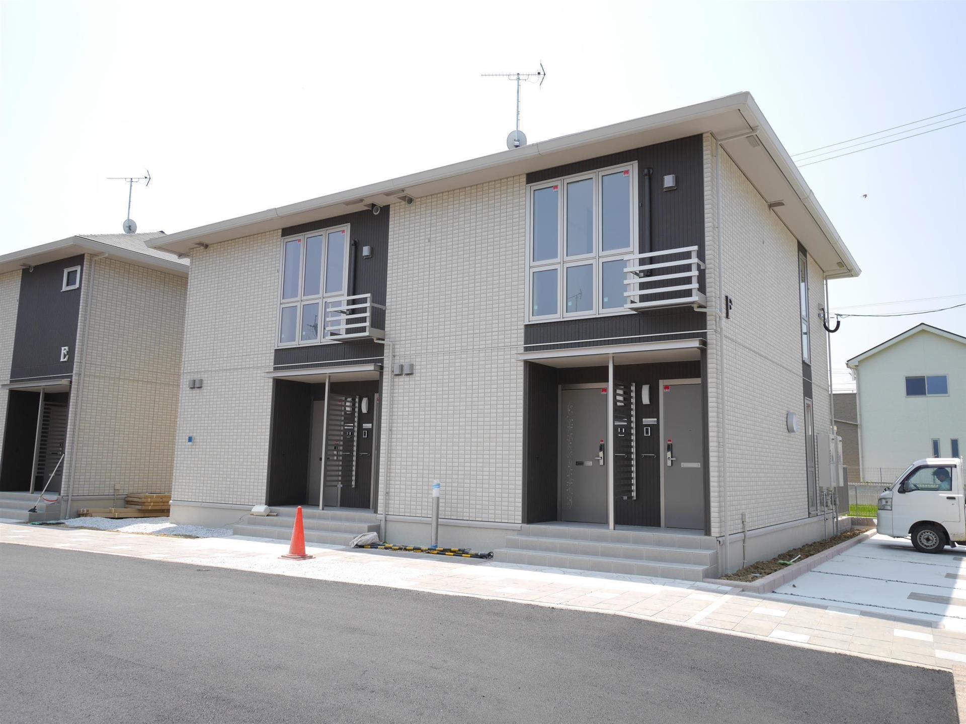 ヴィルヌーブ相坂 F棟