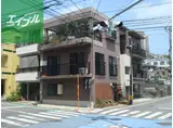 カルフール泉