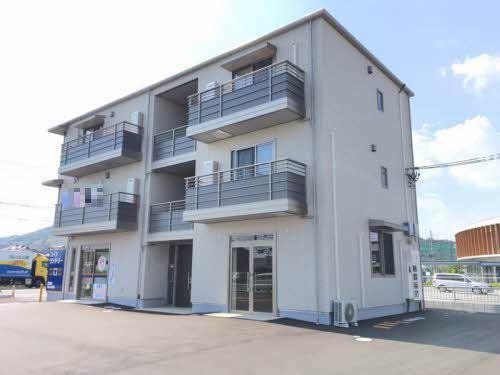 シャーメゾン沖