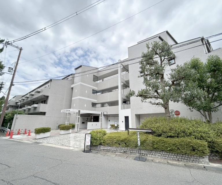 京阪電気鉄道京阪線 清水五条駅 徒歩18分  築42年