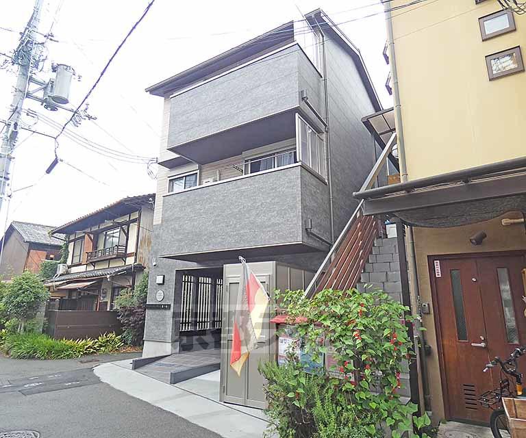 京阪電気鉄道鴨東線 出町柳駅 徒歩10分  築4年