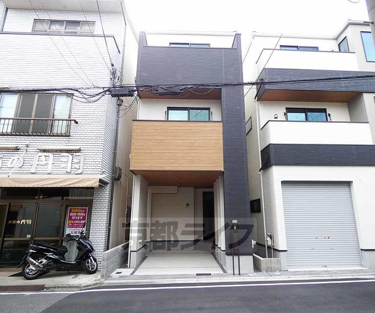 山陰本線 二条駅 徒歩4分  築4年(3LDK)
