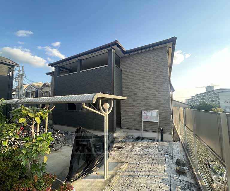 京都市東西線 太秦天神川駅 徒歩6分 2階建 築11年