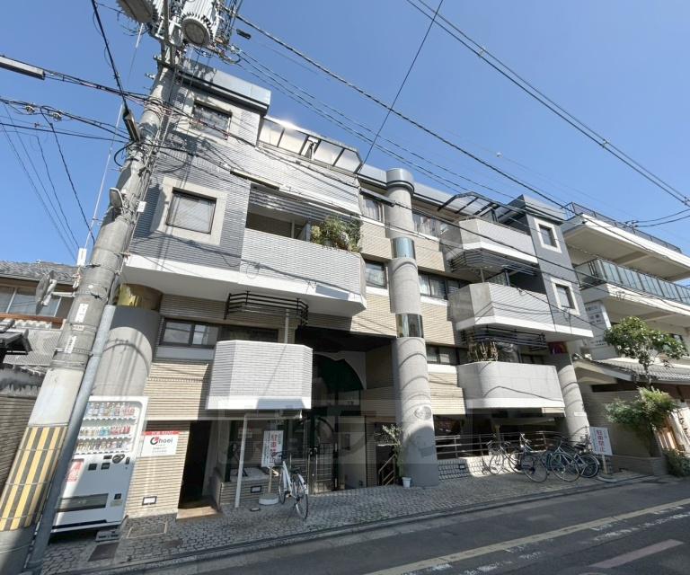 京都市東西線 京都市役所前駅 徒歩8分 4階建 築39年