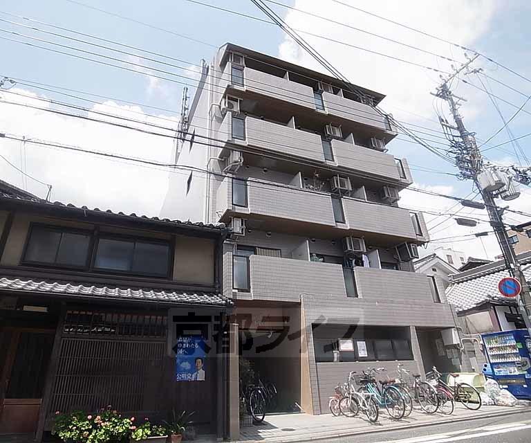 京都市東西線 京都市役所前駅 徒歩6分  築38年