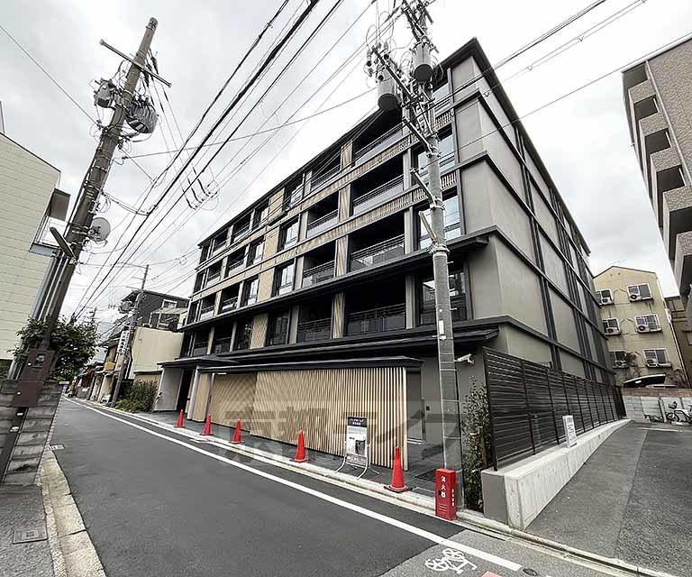 阪急電鉄京都線 烏丸駅 徒歩9分  築3年(1LDK/2階)