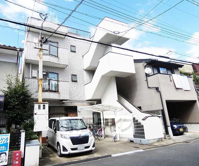 京阪電気鉄道京阪線 龍谷大前深草駅 徒歩8分  築39年