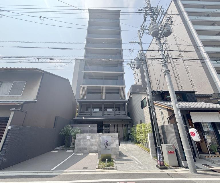 京都市東西線 二条城前駅 徒歩7分  築2年