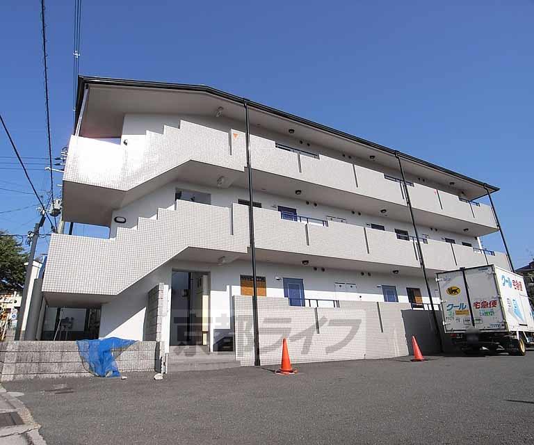 奈良線 ＪＲ藤森駅 徒歩4分  築35年