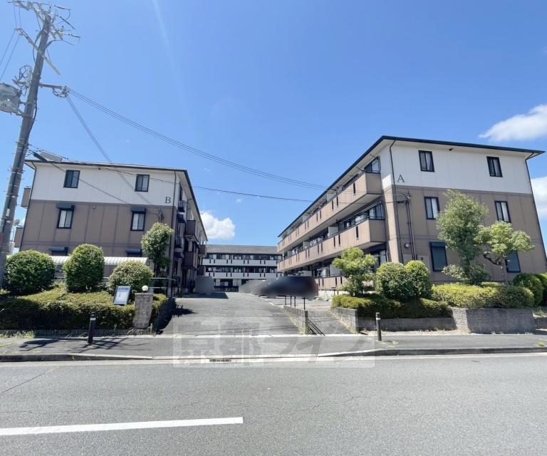 関西本線 木津駅(京都) 徒歩29分 3階建 築25年