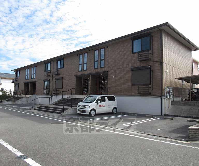 奈良線 木津駅(京都) 徒歩22分 2階建 築11年